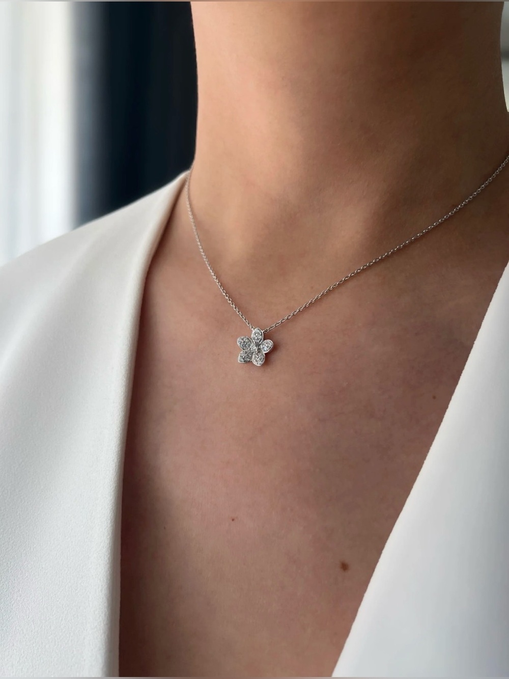 NTW Kay Jewelers sterling Silver Moissanite Floral Pavé Pendant Necklace